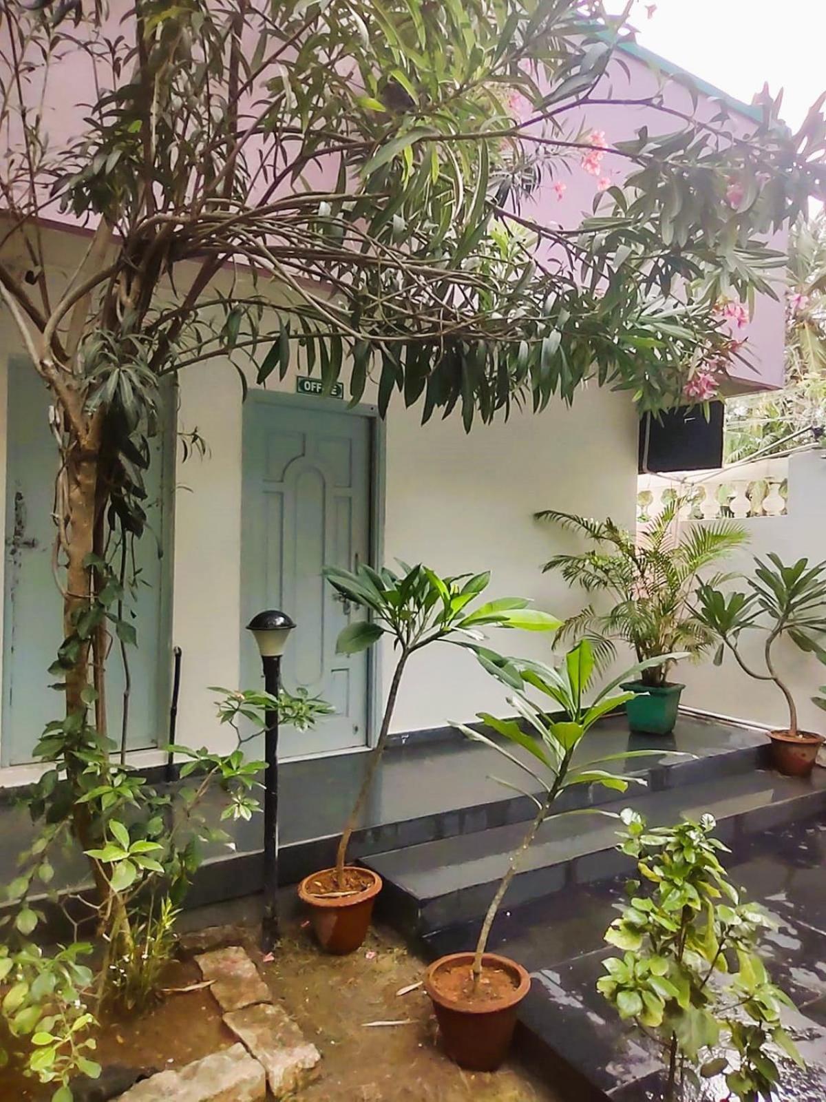 The Well Beach Side Guest House Auroville Exterior foto